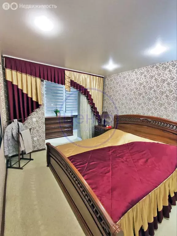 3-комнатная квартира: Саянск, микрорайон Строителей, 12 (64 м) - Фото 1