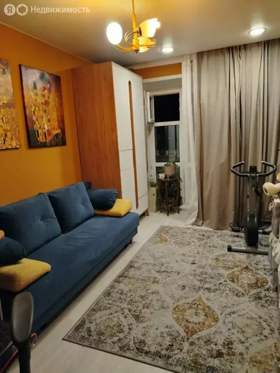 3-комнатная квартира: Екатеринбург, улица Индустрии, 24 (60.4 м) - Фото 2