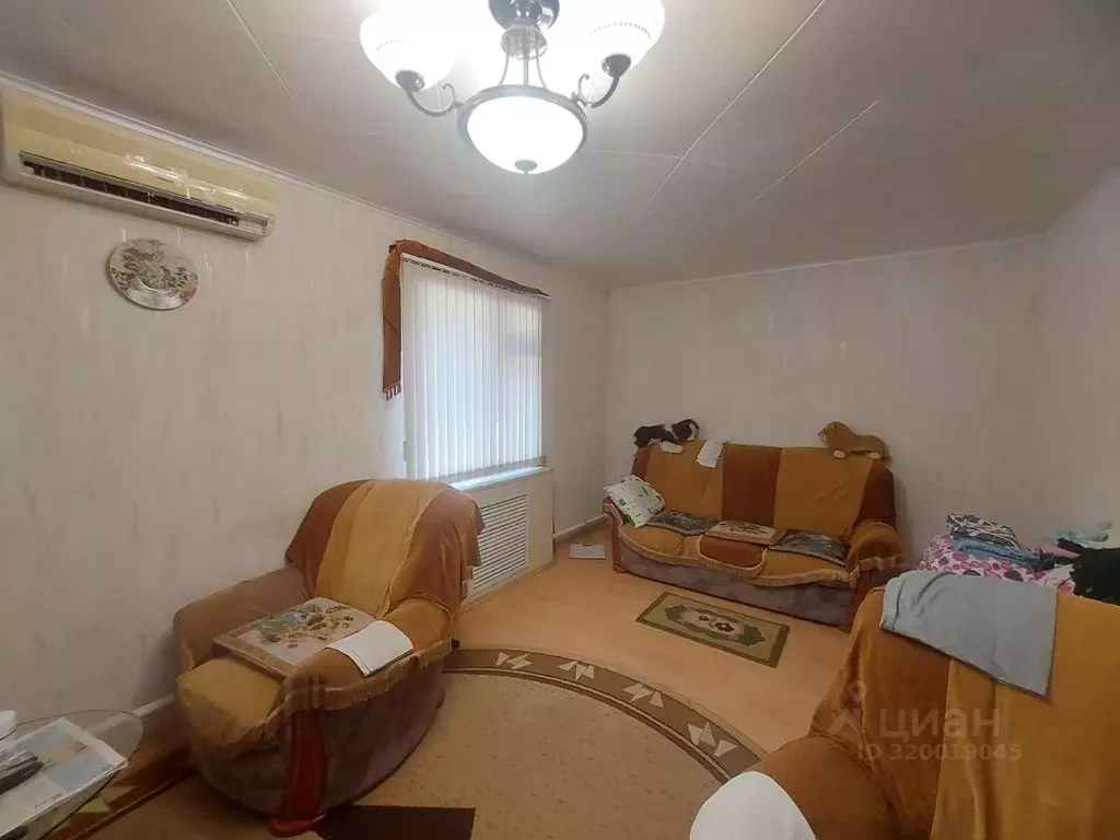 Дом в Ставропольский край, Новоалександровск Расшеватская ул. (100 м) - Фото 1