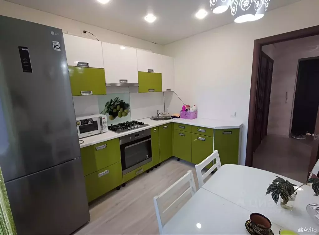 2-к кв. Башкортостан, Нефтекамск Комсомольский просп., 37 (60.0 м) - Фото 1