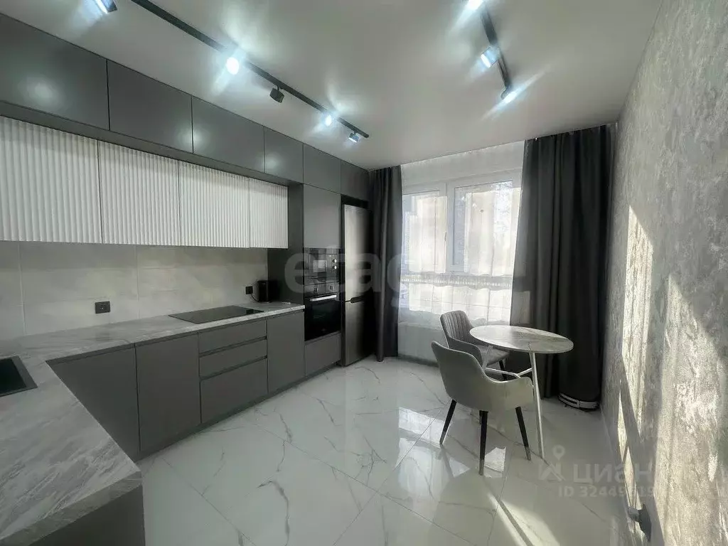 1-к кв. Владимирская область, Ковров ул. Строителей, 41/1 (37.9 м) - Фото 2