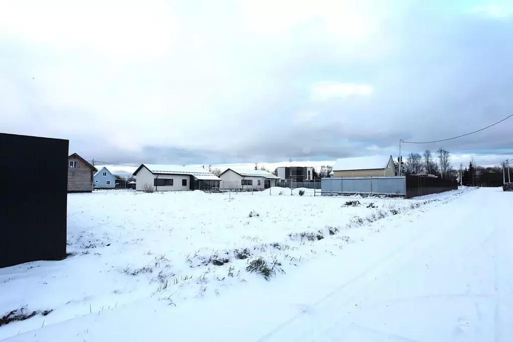 Участок в Ленинградская область, Гатчинский муниципальный округ, пос. ... - Фото 1