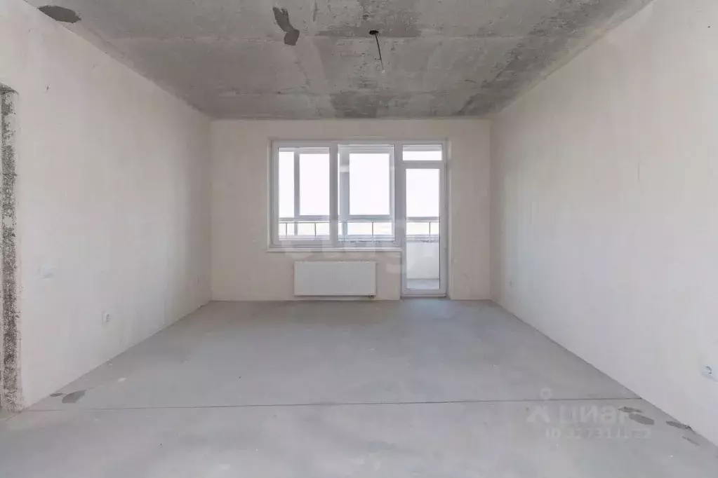 2-к кв. Тюменская область, Тюмень ул. Краснооктябрьская, 8 (70.7 м) - Фото 1