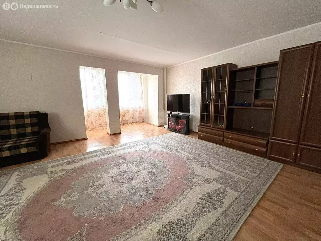 4-комнатная квартира: Алушта, Юбилейная улица, 14 (179 м) - Фото 1