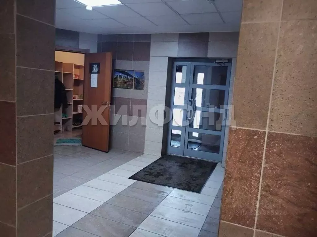 3-к кв. Новосибирская область, Новосибирск ул. Шевченко, 15 (86.3 м) - Фото 2