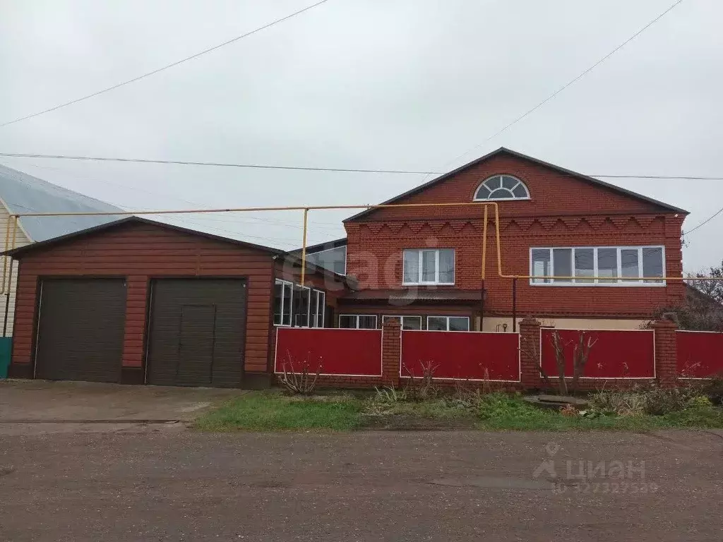 Дом в Башкортостан, Бирск Молодогвардейская ул., 28 (109 м) - Фото 1