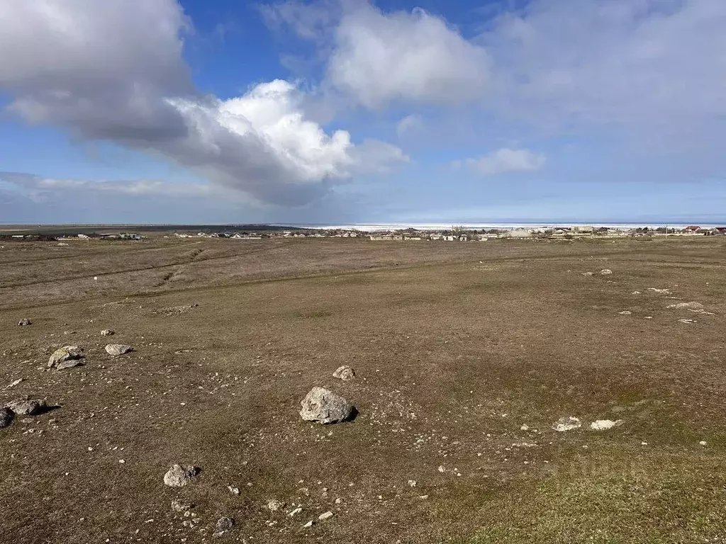 Участок в Крым, Ленинский район, Семисотское с/пос, с. Каменское  (6.0 ... - Фото 1