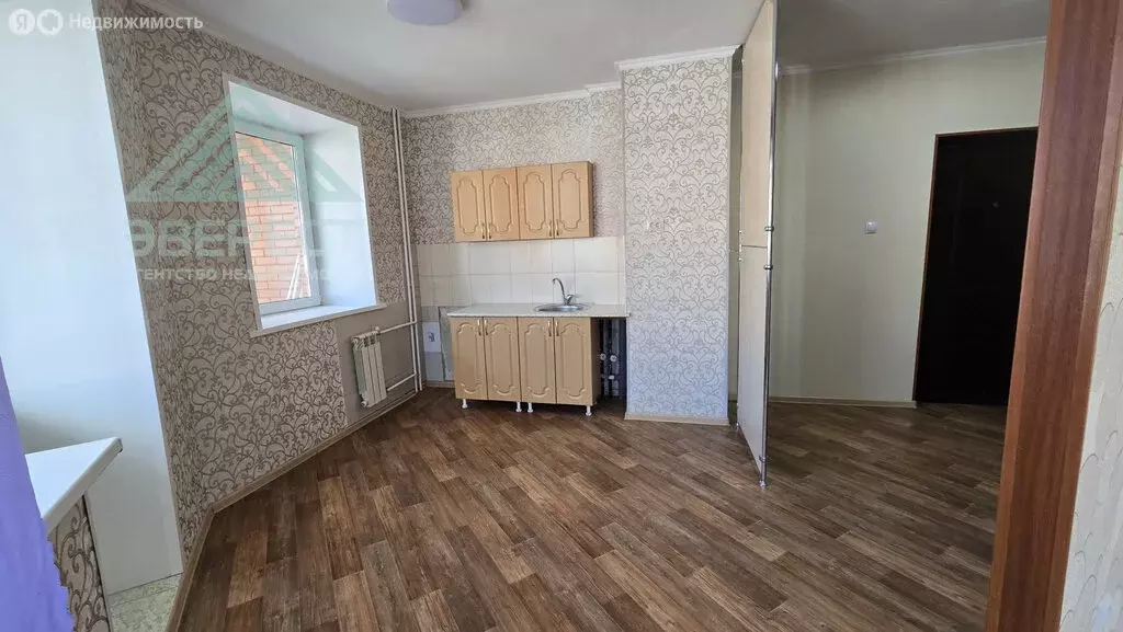 1-комнатная квартира: Абакан, улица Лермонтова, 18 (37.5 м) - Фото 1