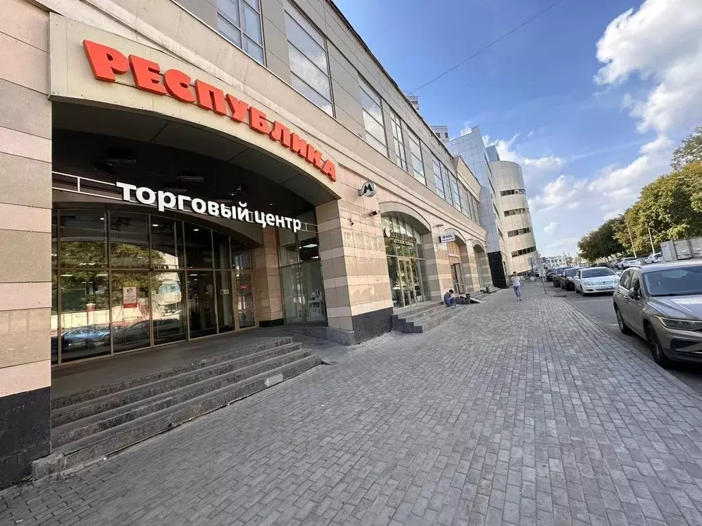 Торговая площадь в Татарстан, Казань Петербургская ул., 9 (10 м) - Фото 0