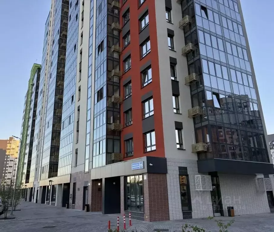 2-к кв. Татарстан, Казань ул. Генерала Махмута Гареева, 15 (57.6 м) - Фото 1