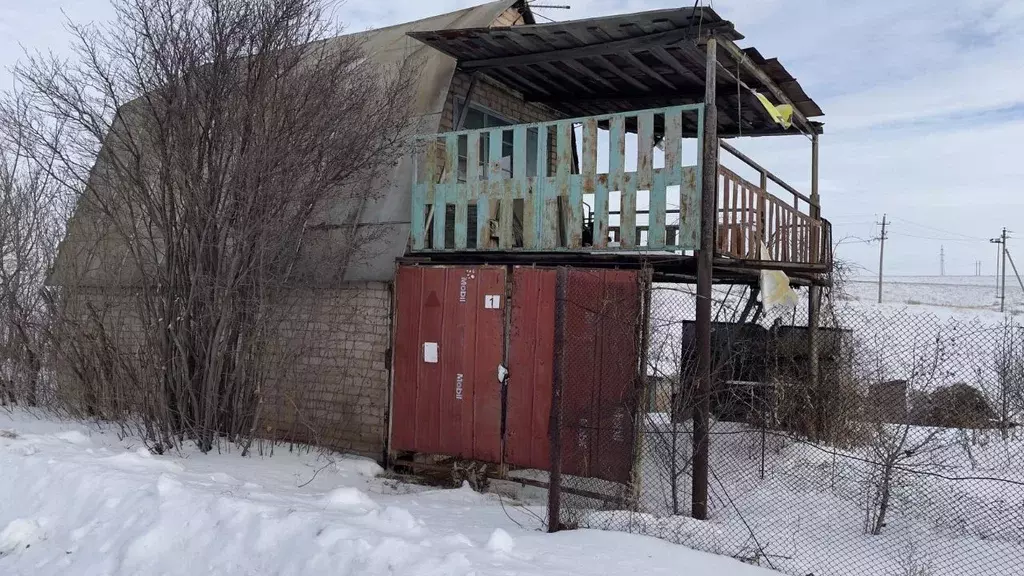 Дом в Оренбургская область, Сакмарский район, Татаро-Каргалинский ... - Фото 0