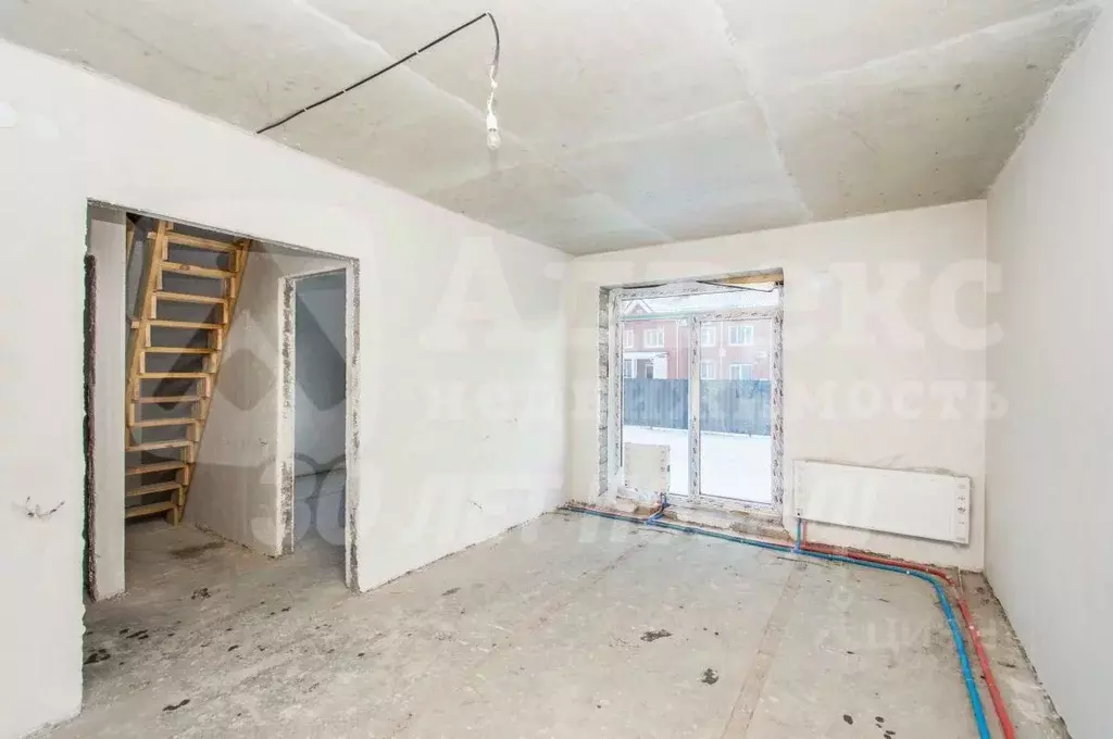 2-к кв. Тюменская область, Тюмень ул. Алексея Рогожина, 49 (81.08 м) - Фото 2