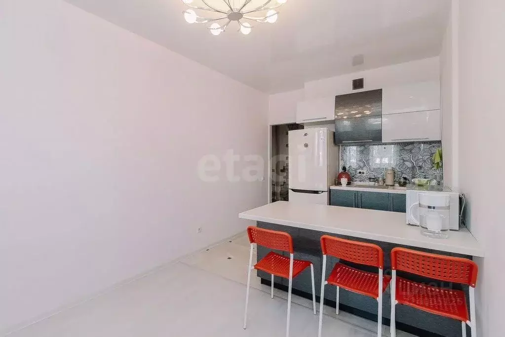 1-к кв. Новосибирская область, Новосибирск Военная ул., 9/2 (39.9 м) - Фото 1