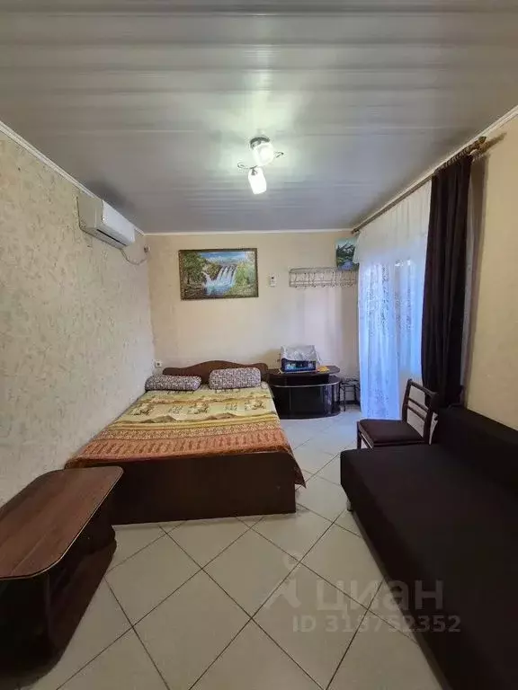 Комната Краснодарский край, Приморско-Ахтарск Октябрьская ул., 16 - Фото 0