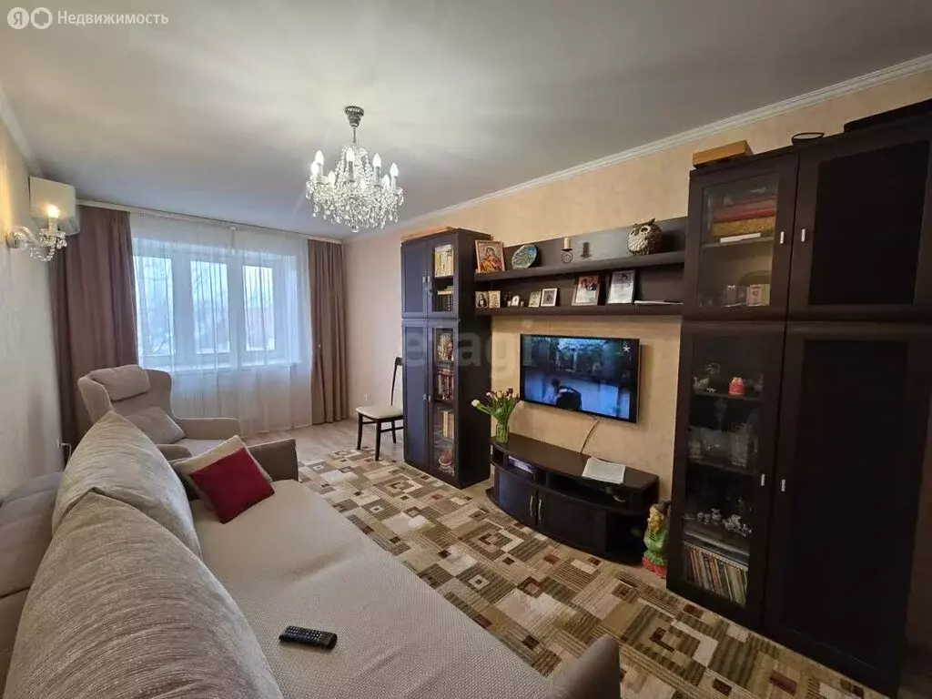 2-комнатная квартира: Тюмень, улица Самарцева, 3 (64 м) - Фото 1