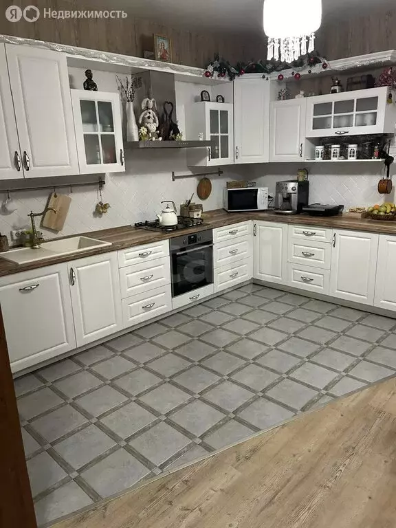 Дом в Можга, улица Михаила Коновалова (170 м) - Фото 1