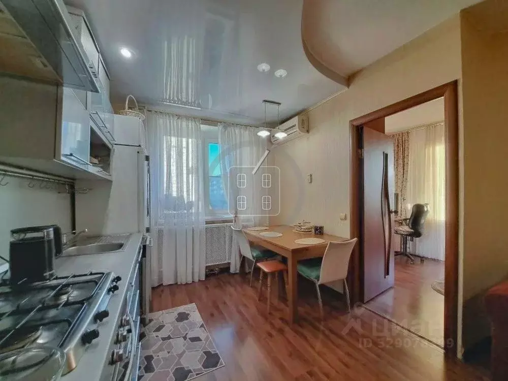 2-к кв. Калужская область, Калуга ул. Постовалова, 21 (58.4 м) - Фото 2