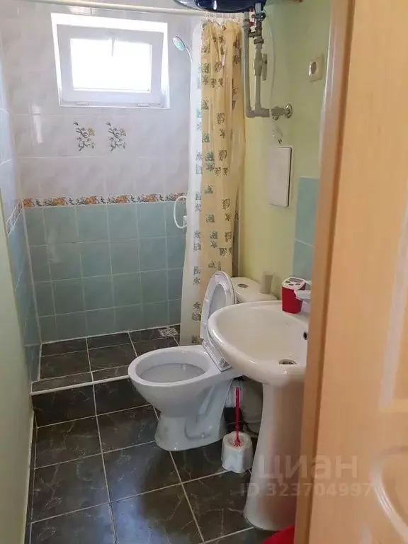 Комната Крым, Сакский район, Молочненское с/пос, с. Витино ул. ... - Фото 2