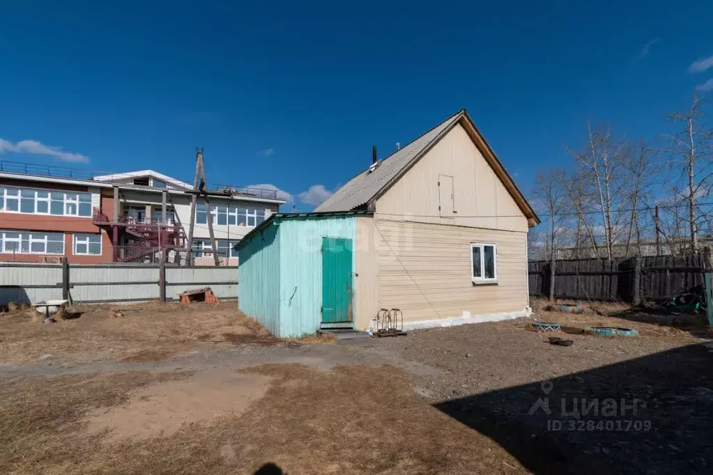 Дом в Забайкальский край, Читинский район, Угданское с/пос, с. Угдан ... - Фото 1