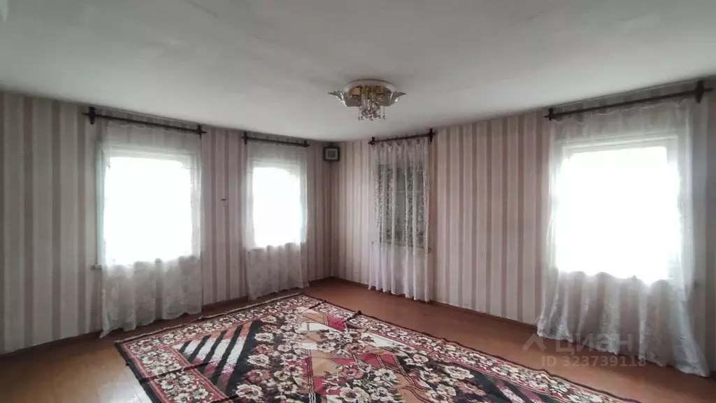 Дом в Алтайский край, Рубцовск пл. Ленина (47 м) - Фото 1