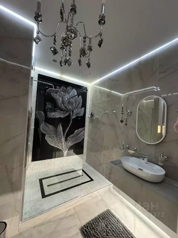 4-к кв. Северная Осетия, Владикавказ ул. Зангиева, 55 (200.0 м) - Фото 1