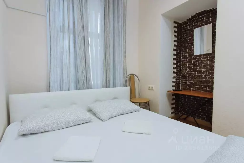 Комната Москва Варсонофьевский пер., 8С1 - Фото 1