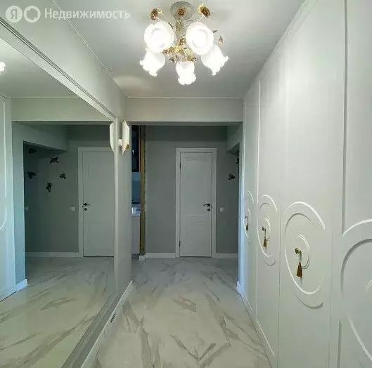 2-комнатная квартира: Тюмень, улица Вадима Бованенко, 4к1 (60.1 м) - Фото 0