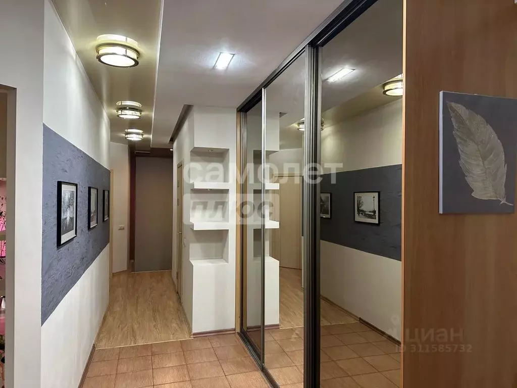 4-к кв. Иркутская область, Иркутск Волжская ул., 51Б (94.0 м) - Фото 0