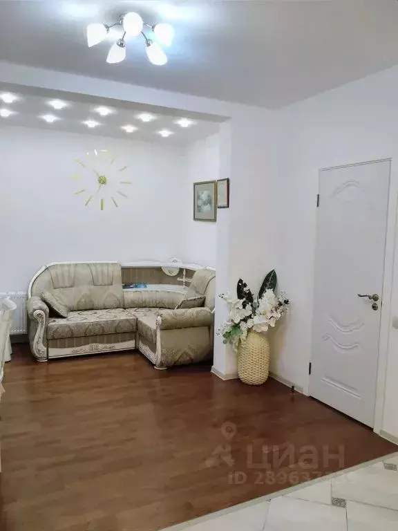 1-к кв. Санкт-Петербург ул. Пасторова, 3 (50.0 м) - Фото 0