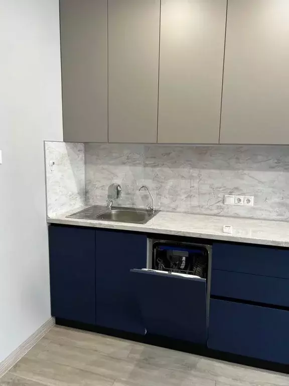 2-к. квартира, 67 м, 4/8 эт. - Фото 1