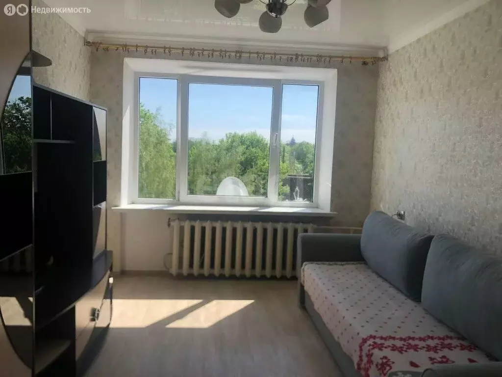 3-комнатная квартира: посёлок Знаменск, Советская улица, 6 (51.6 м) - Фото 1