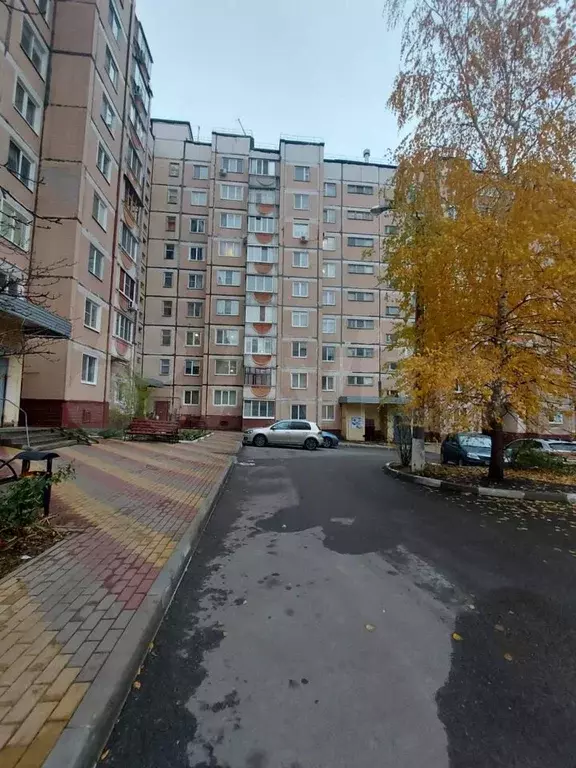 3-к. квартира, 60 м, 2/9 эт. - Фото 0