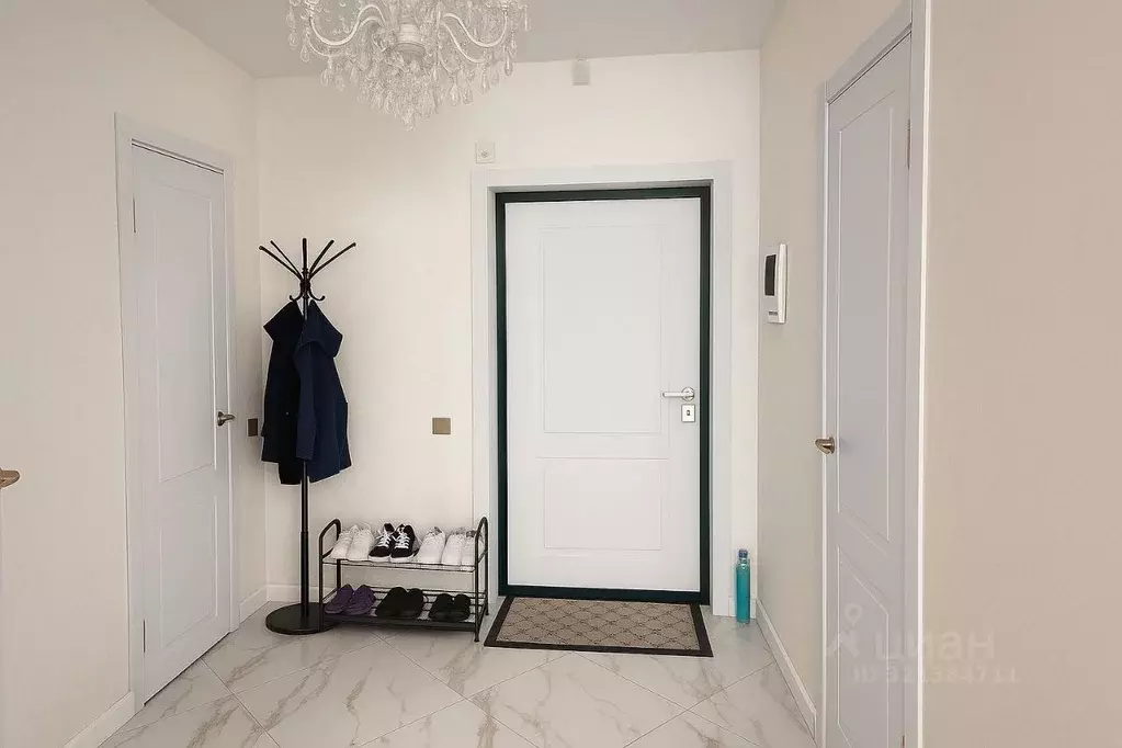 2-к кв. Чувашия, Чебоксары пл. Речников, 9 (57.0 м) - Фото 0