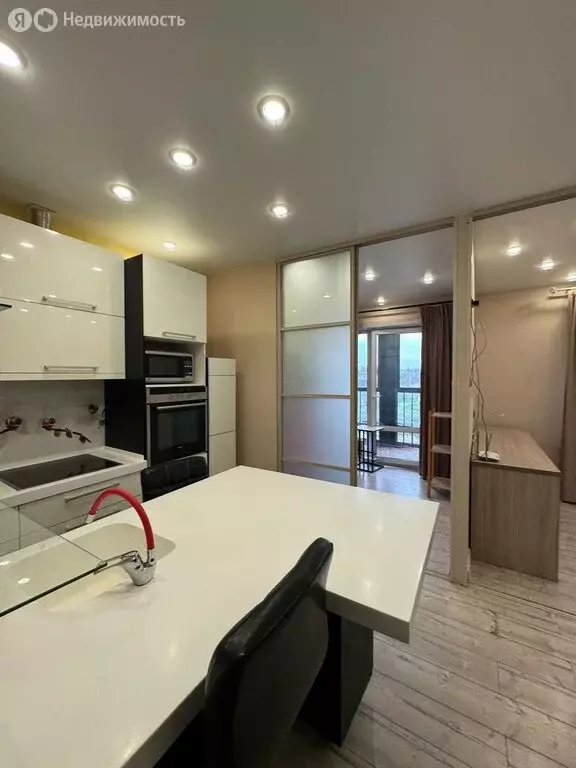 Квартира-студия: Иркутск, улица Седова, 71/1 (40 м) - Фото 1