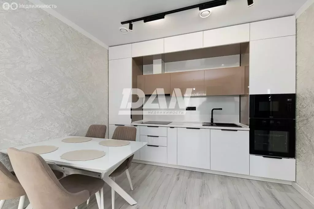 2-комнатная квартира: Челябинск, Комсомольский проспект, 145 (63.5 м) - Фото 1