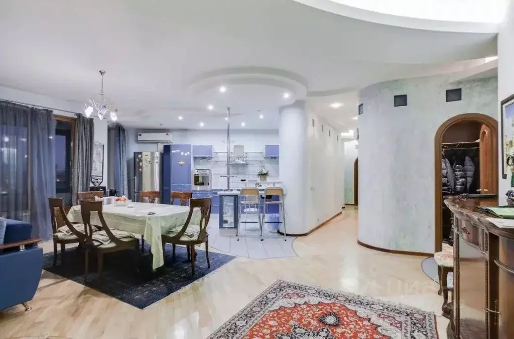 Квартира, 5 и более комнат, 203 м - Фото 1