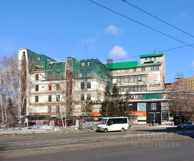 Помещение свободного назначения в Алтайский край, Барнаул просп. ... - Фото 1
