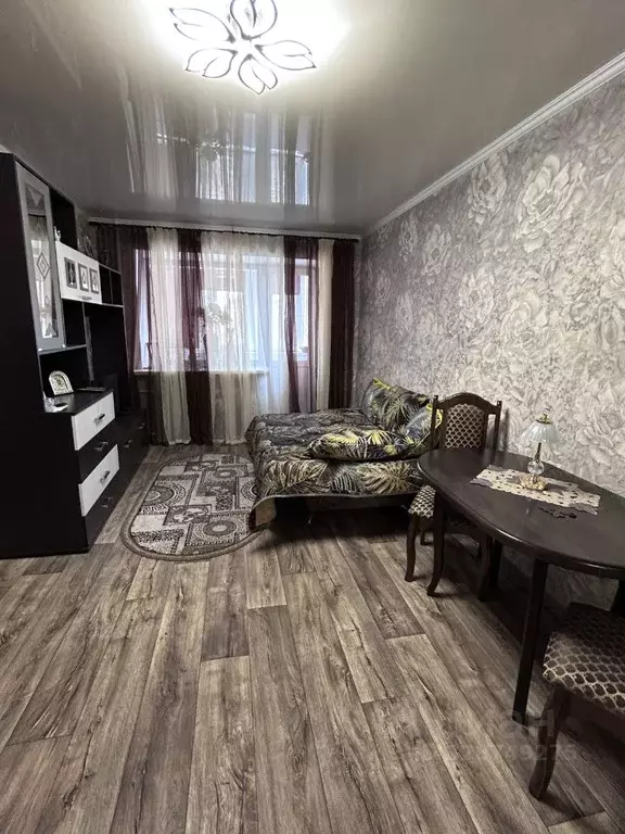 1-к кв. Оренбургская область, Новотроицк Библиотечная ул., 6 (30.0 м) - Фото 1