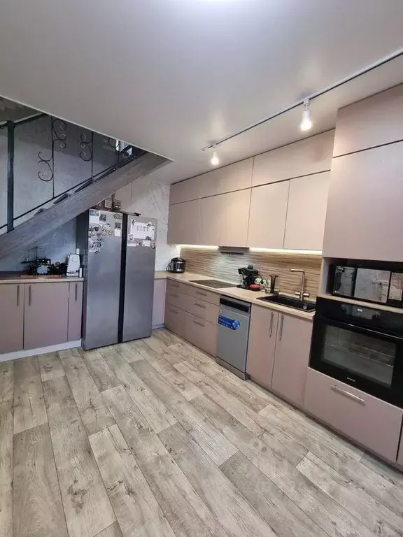 4-к кв. Кемеровская область, Новокузнецк просп. Мира, 50 (98.8 м) - Фото 2