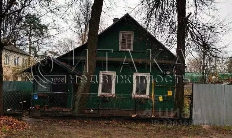 Дом в Ленинградская область, Луга Красноармейская ул., 8 (81 м) - Фото 2