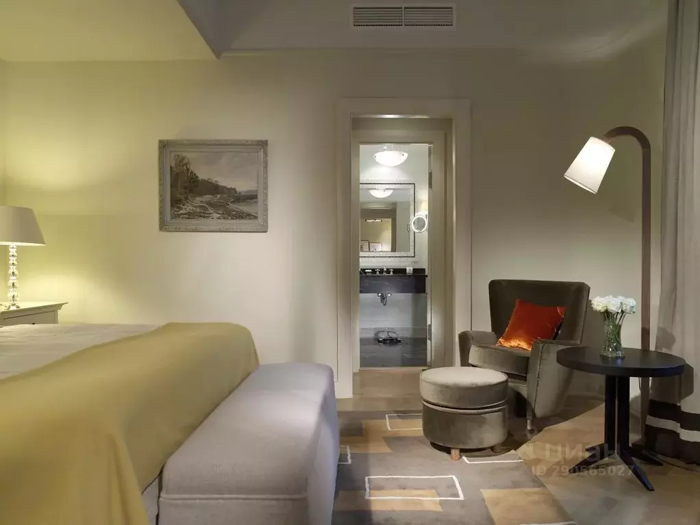 Комната Санкт-Петербург Большая Морская ул., 39 (60.0 м) - Фото 1