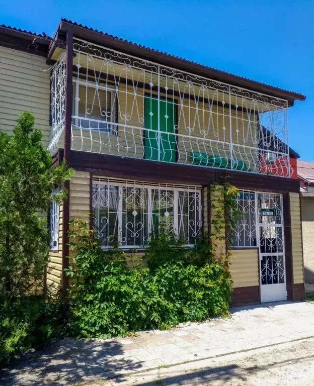 Дом в Краснодарский край, Темрюкский район, Голубицкое с/пос, ... - Фото 1