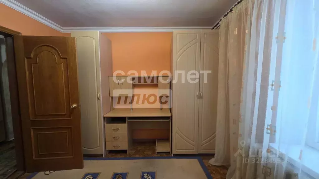 3-к кв. Пензенская область, Кузнецк Фабричная ул., 99 (68.6 м) - Фото 1