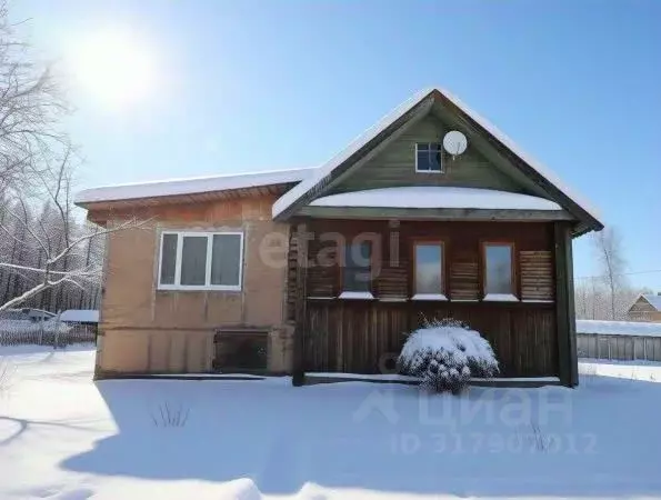 Дом в Новгородская область, Чудовский район, Грузинское с/пос, д. ... - Фото 1