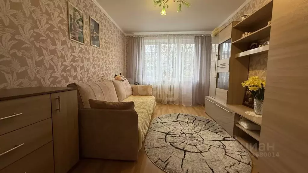 Комната Ленинградская область, Кириши ул. Нефтехимиков, 6 (17.0 м) - Фото 1