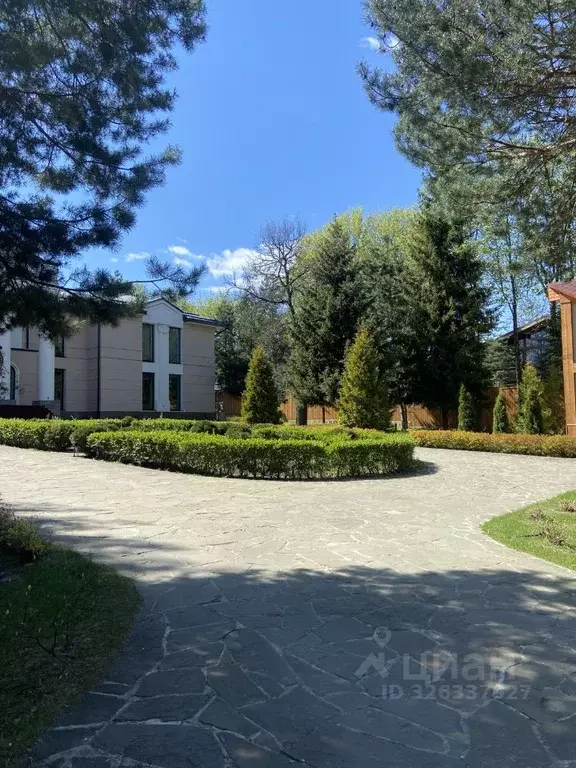 Дом в Московская область, Одинцовский городской округ, с. Знаменское ... - Фото 1