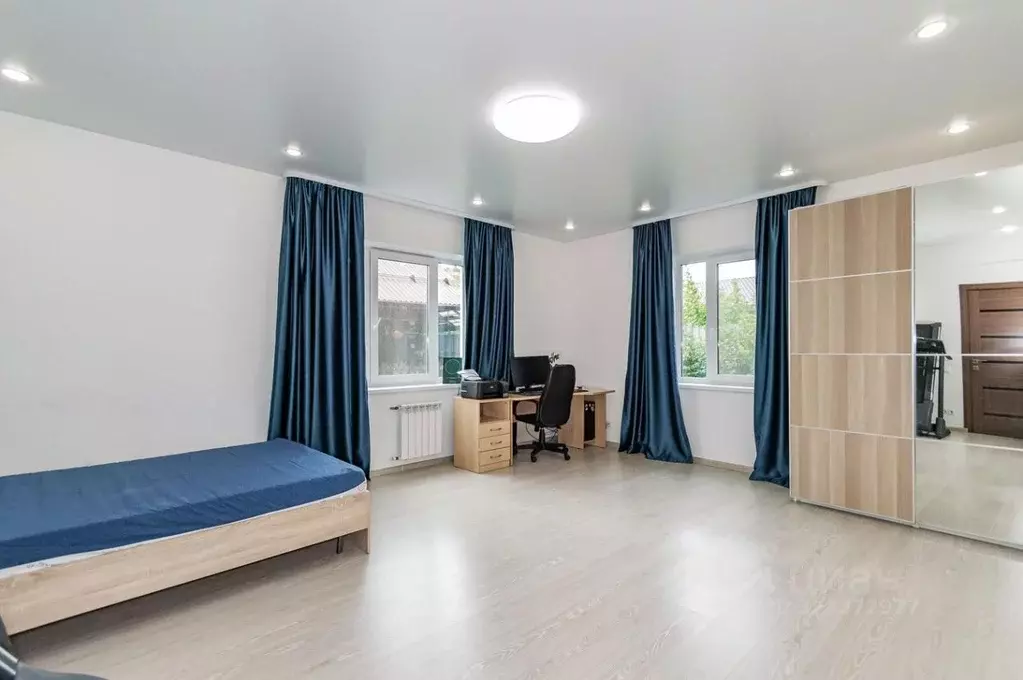 Коттедж в Свердловская область, Березовский ул. Коммунаров, 68 (205 м) - Фото 1