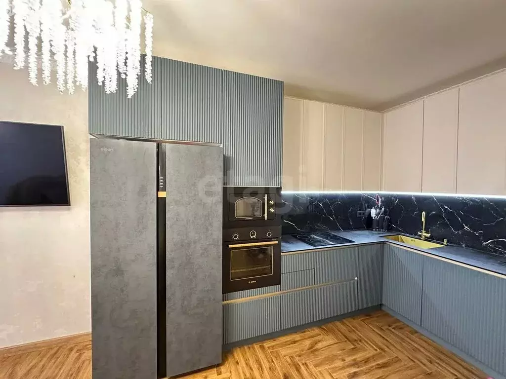 3-комнатная квартира: Дмитров, Спасская улица, 6А (87 м) - Фото 0