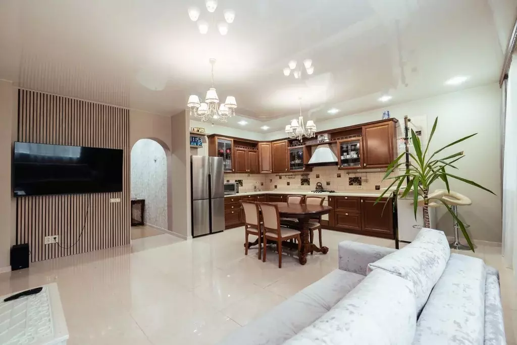 Таунхаус в Тверская область, Тверь ул. Летное Поле, 12 (260 м) - Фото 1