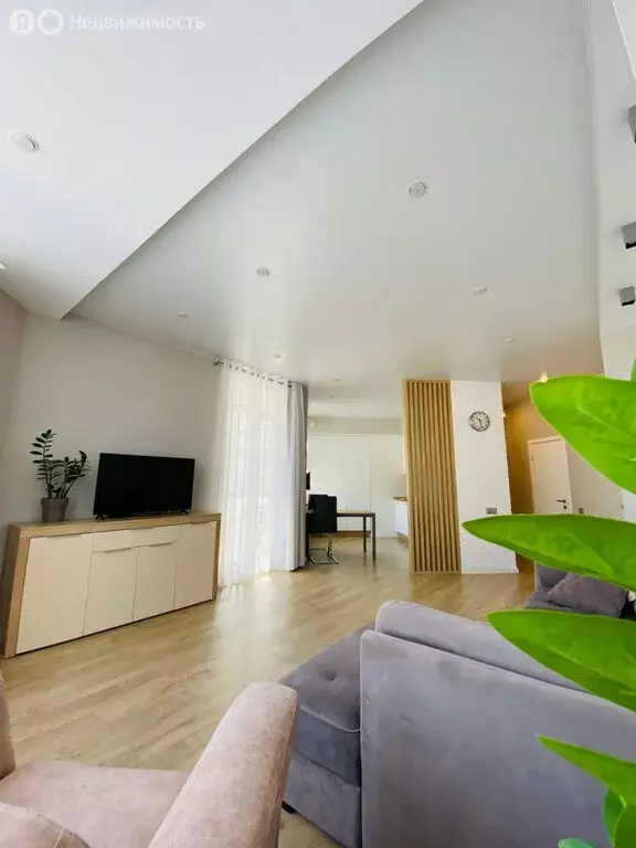 2-комнатная квартира: Геленджик, Крымская улица, 22к10 (85 м) - Фото 1